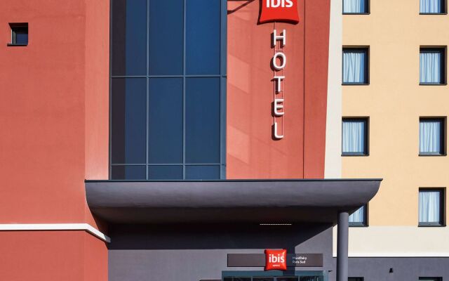 Ibis Montlhery Paris Sud