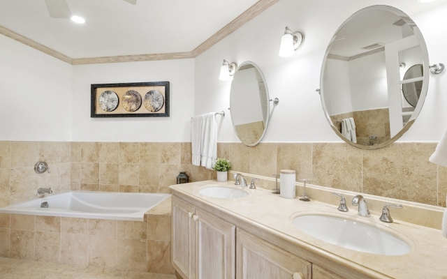 Royal Apartment at Westmoreland