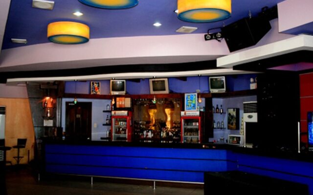 MO2 Westown Hotel Bacolod - Mandalagan