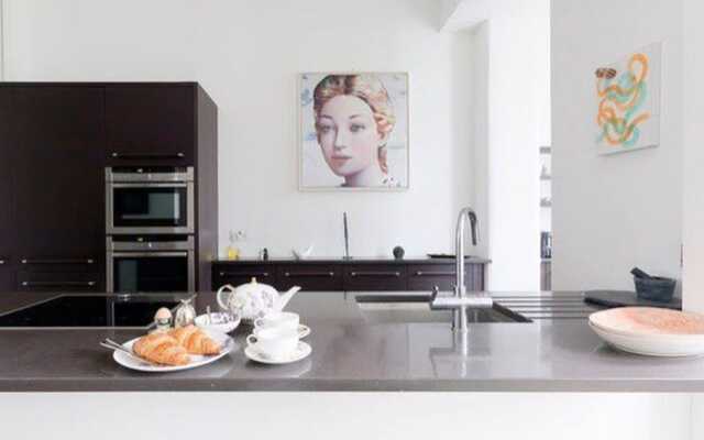 Stylish And Spacious 3 Bed Gdn Flat In Kensington