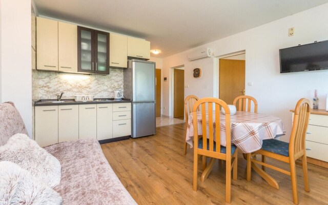 Amazing Apartment in Banj With Wifi and 2 Bedrooms