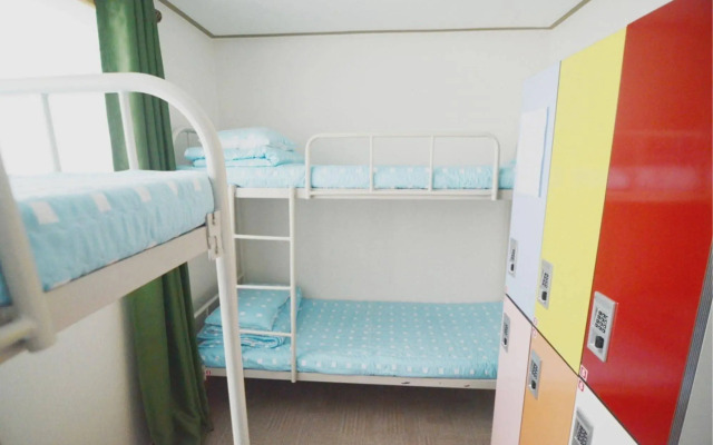 Kimchee Downtown Guesthouse - Hostel