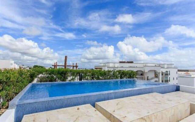 Infinito 1104 by Tripintravel