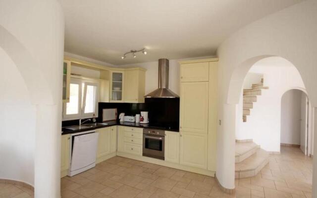 Fantastic villa with sea views and private pool