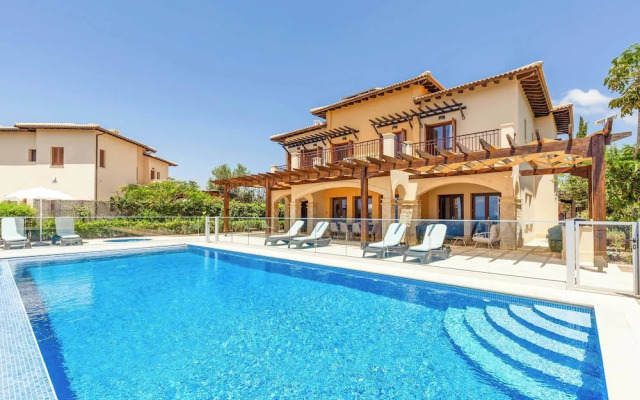 Aphrodite Hills Mythos Collection Villa Av05