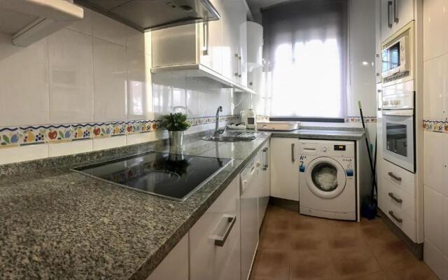 Apartamentos Puente Miraflores