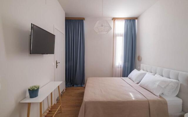 Agora Residence