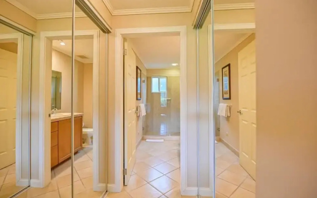 CR Luxury Del Mar 5H 2 Bdrm