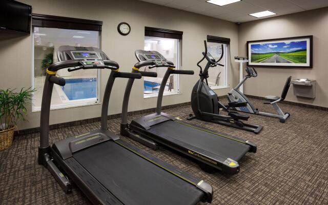 Holiday Inn Express New Liskeard