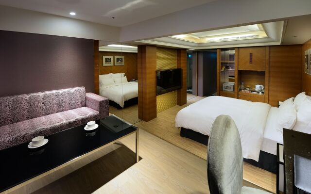 UINN RELAX HOTEL (New Taipei Linkou)