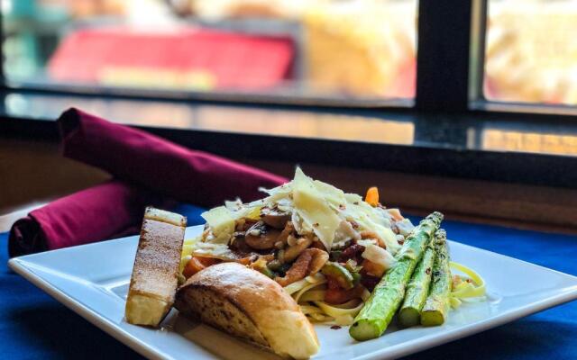 Mineral Palace Hotel & Casino