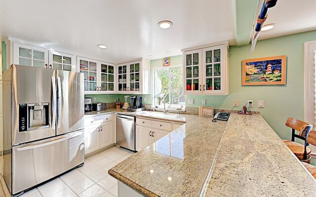 124 Oxnard - 3 Br Home