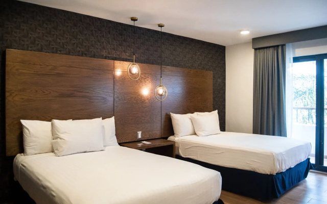 Gran Plaza Hotel & Convention Center