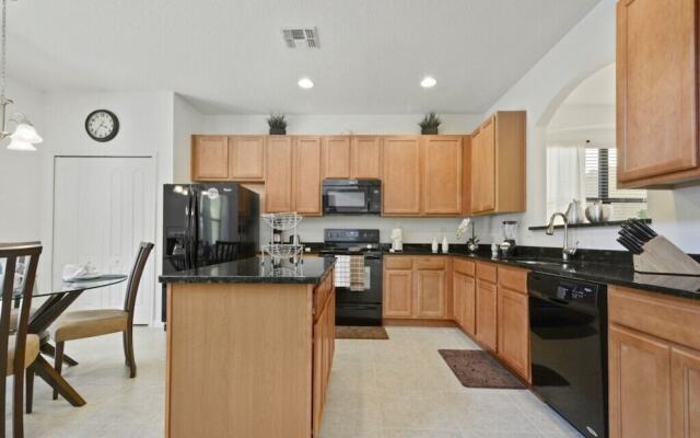 6 bedroom luxury home at Veranda Palms