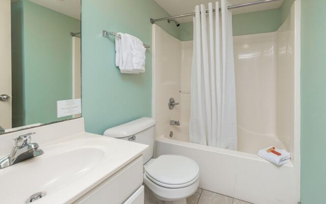 Phoenix All Suites by Brett Robinson