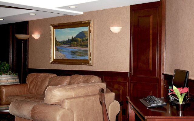 Sophie Station Suites