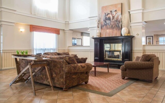 Comfort Inn and Suites Ingersoll