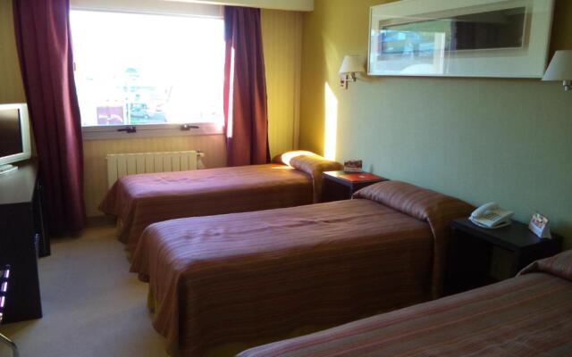 Hotel Mil 810