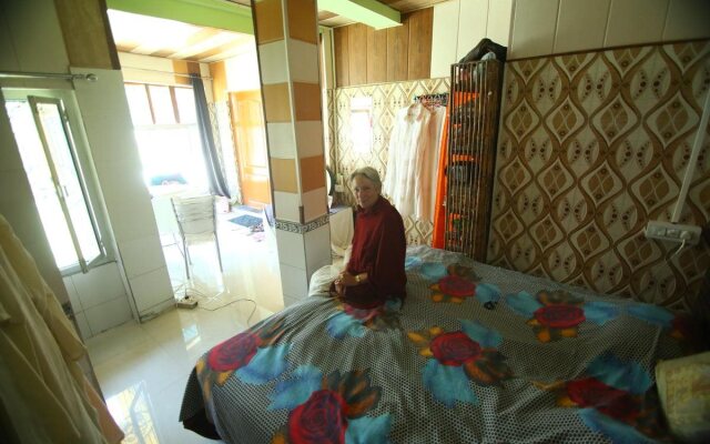 Triveni Guest House