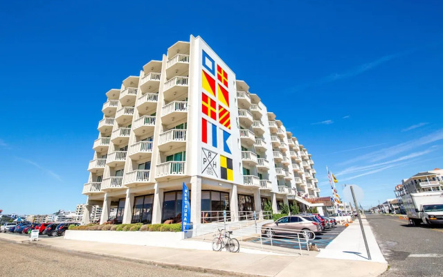 Port Royal Oceanfront Hotel