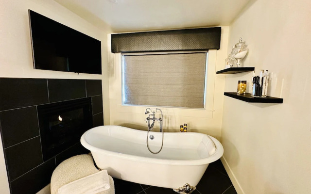 Bespoke Inn Flagstaff