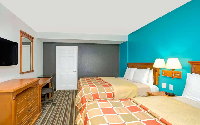 Travelodge by Wyndham LAX
