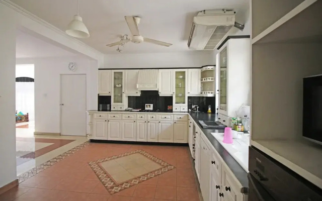 Olu Colombo Villa