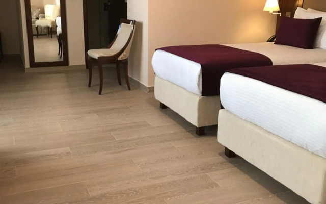 Xenon Hotel & SPA
