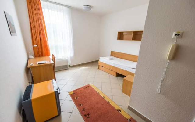 Campus Hotel