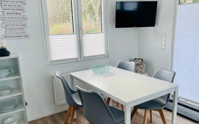 Beach Chalet SunHus - modernes Chalet in Ostseenähe