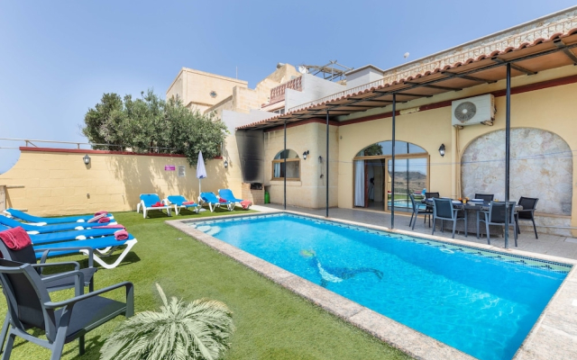 Ta Rozarja Maisonette With Private Pool
