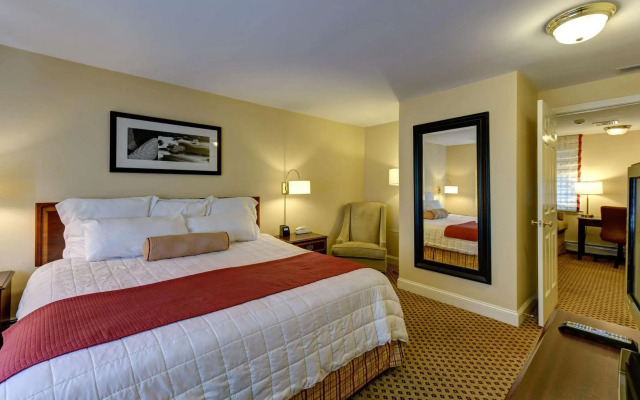 Port Inn and Suites Portsmouth, Ascend Hotel Collection