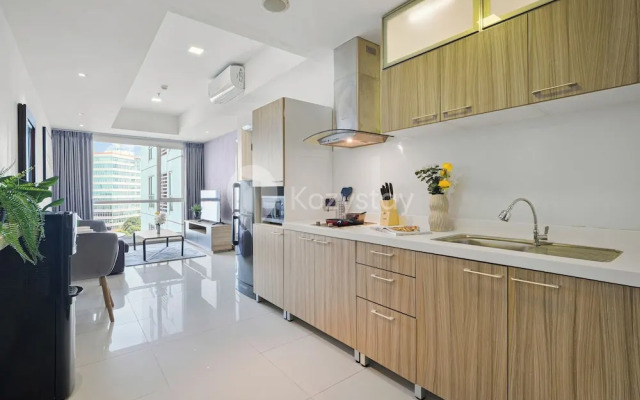 Mauvia by Kozystay - Kuningan