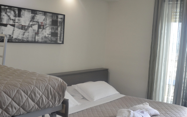 Yes Hotel Touring & SPA