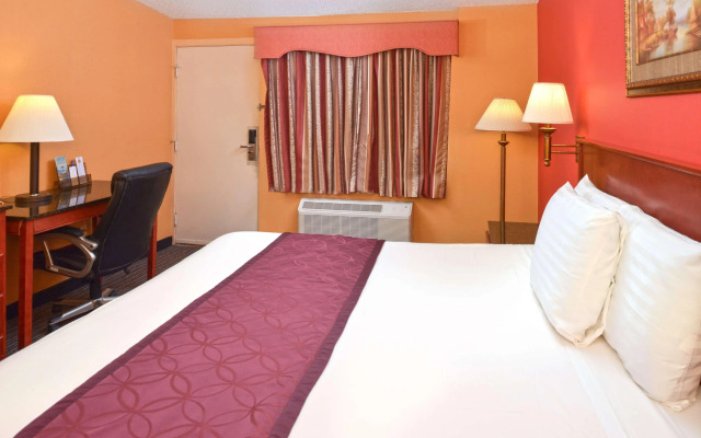 Americas Best Value Inn Smithtown Long Island