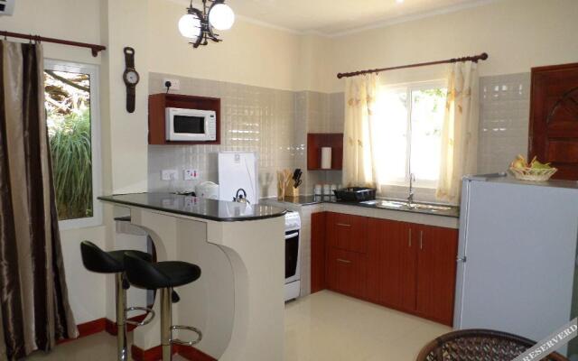 Precious Residence C - Self-catering Studio