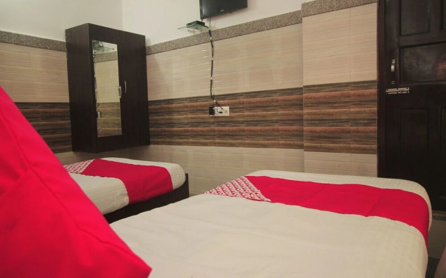 Surabhi Guest House by OYO Rooms