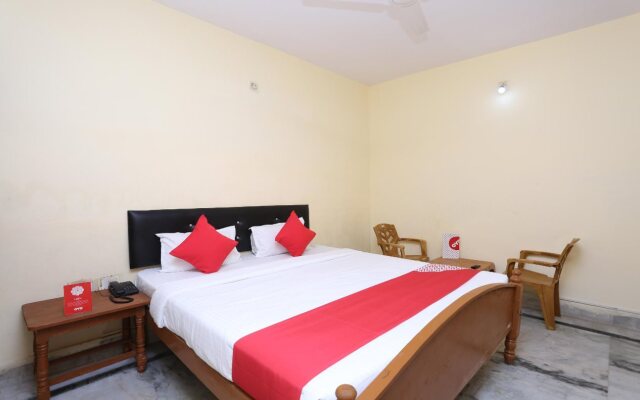 OYO 19323 Shiv Sai Guest House