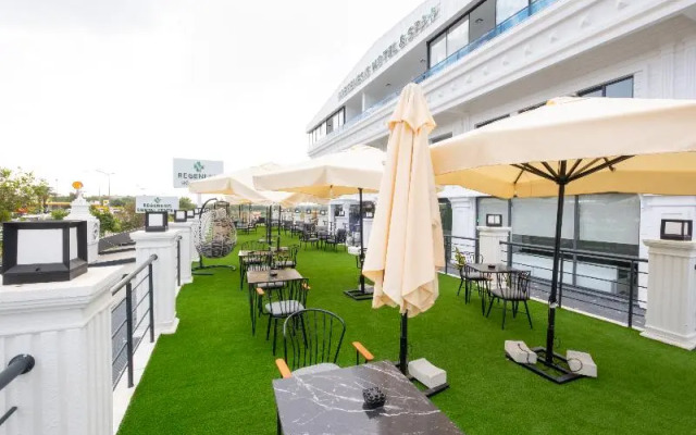 Regenesis Hotel  Spa