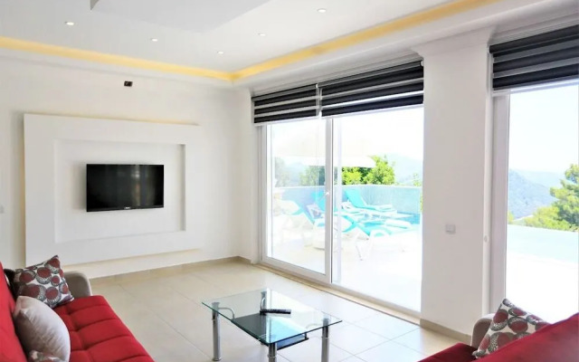 Villa Sahin by Helaltatilvillari