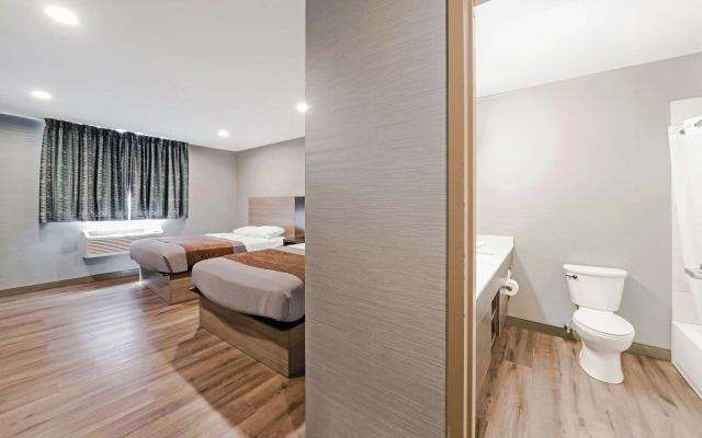 Americas Best Value Inn Foxboro