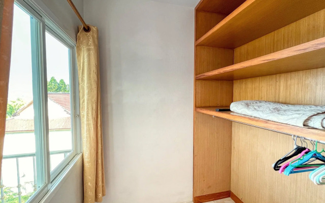 SR Sea View Apartments