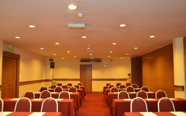 Grand Pacific Hotel PWTC
