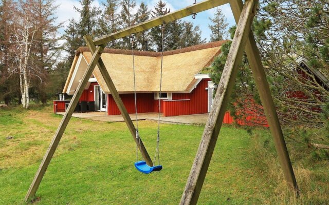 6 Person Holiday Home in Blavand