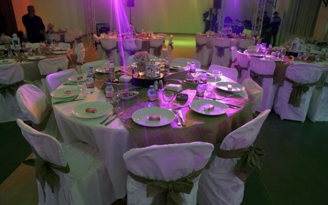 AlmaVerdi Hotel