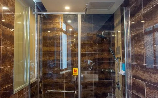 Shangkeyou Nantong Haimen Pedestrian Street Hotel