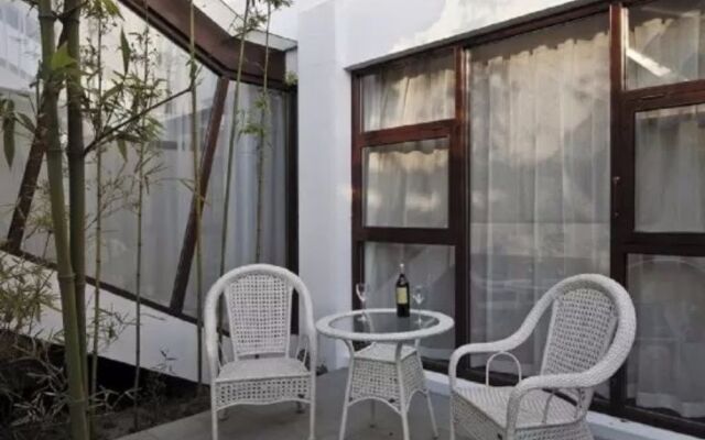 Yayuan Garden Holiday Hotel