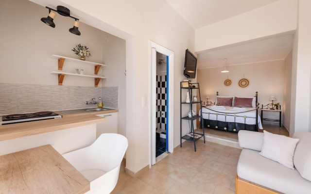 The 7 Trees Apartments by Konnect, Nisaki