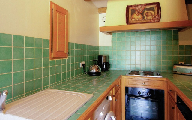 Luxury Apartment With Terrace, Sauna, Tennis, Pool