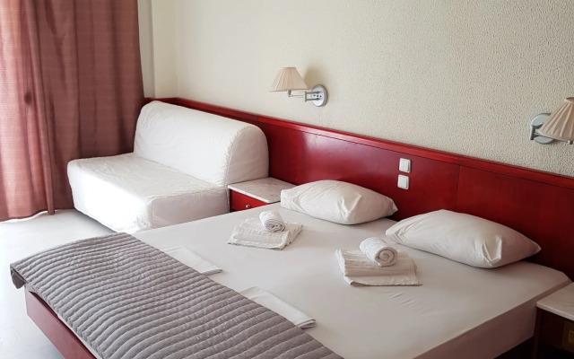 Skion Palace Beach Hotel - Bungalows Boutique